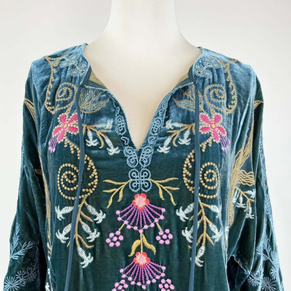 NWOT Johnny Was Silk Blend Velvet Floral Embroidered Tunic Blouse Green Size XL - Picture 5 of 16